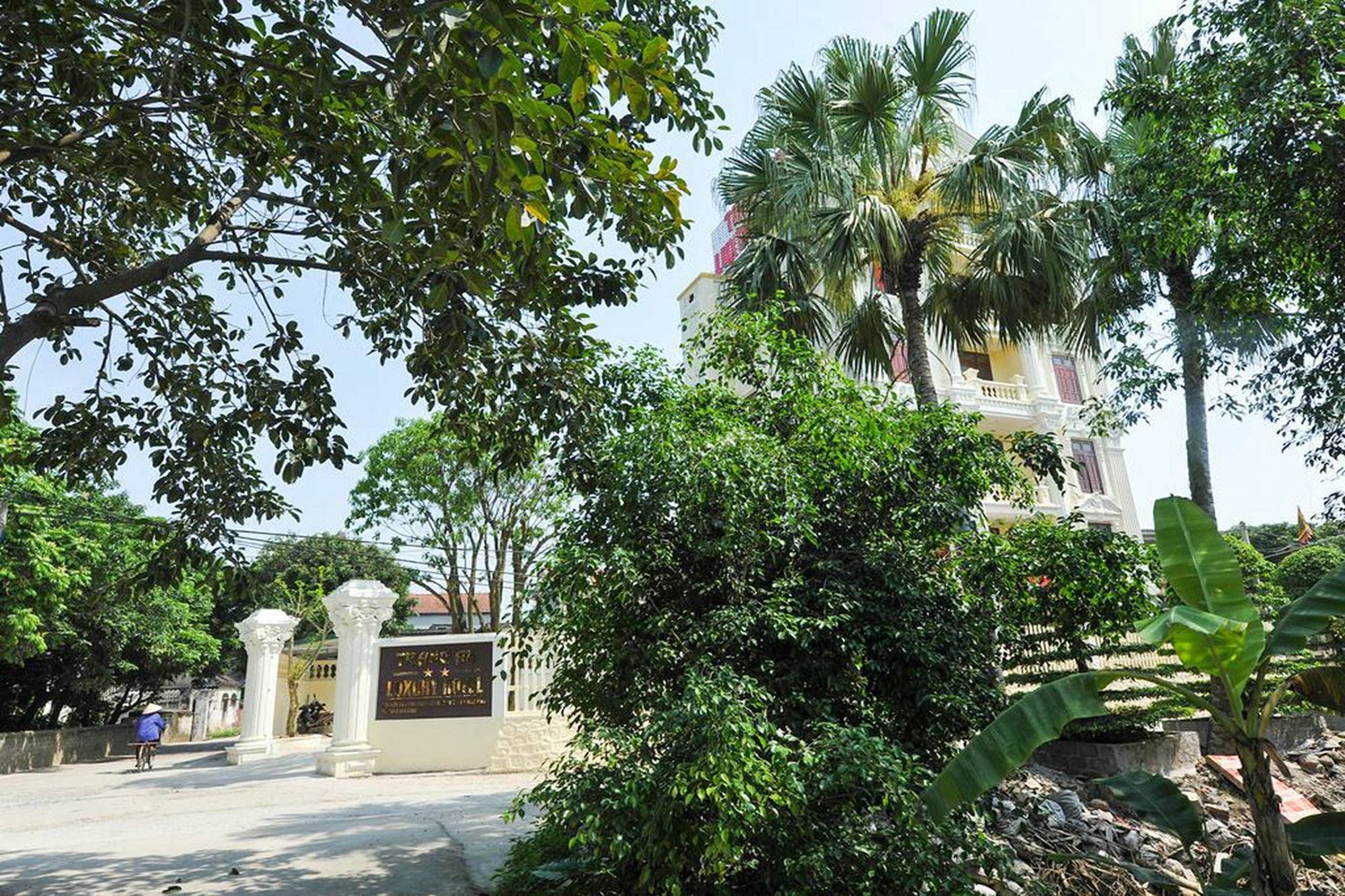 Trang An Luxury Hotel Нин Бин Екстериор снимка